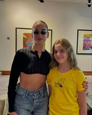 © instagram.com/rozithebeesaver
