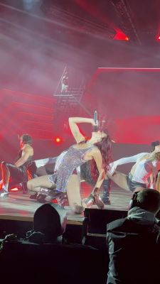 © x.com/illusiondlipa
