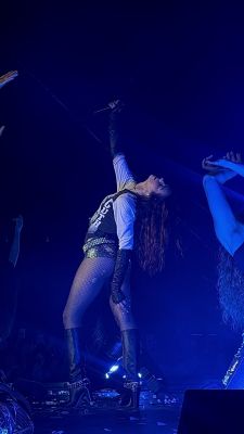 © twitter.com/hallucinxte
