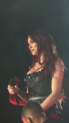 © twitter.com/hallucinxte
