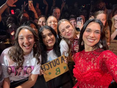 © x.com/nomoresadsongs
