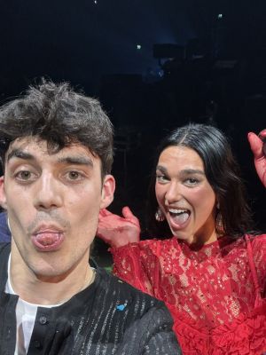 © x.com/13karmaisacat
