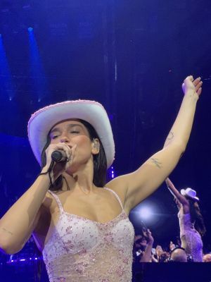 © x.com/alexxalexalexxx
